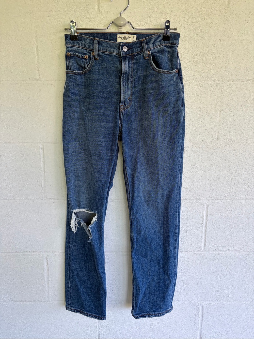 Abercrombie & Fitch The Ankle Straight Ultra High Rise Jeans
